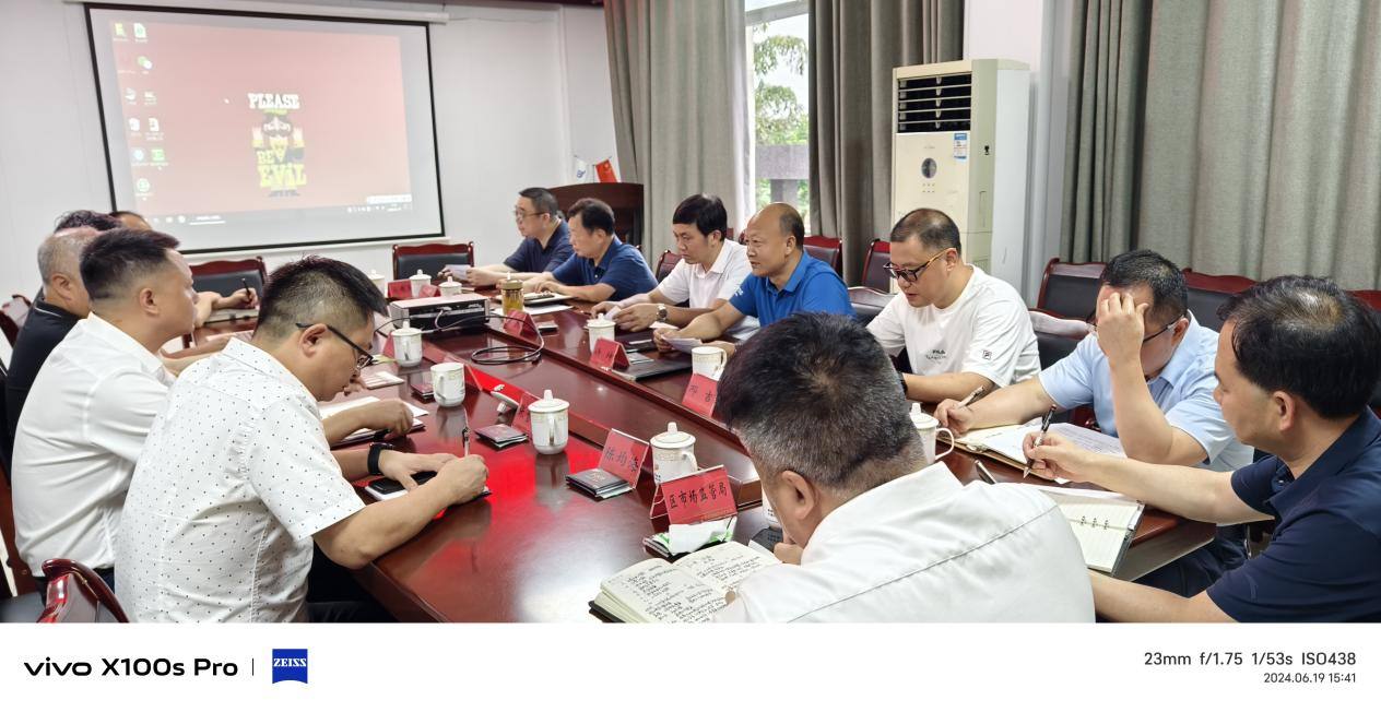 纳溪区人大常委会党组书记、主任熊杰一行莅临泸州金伟医药有限公司考察调研